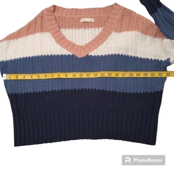 Aeropostale V Neck Cropped Stripped Color Block Knit Sweater Size X Small - Picture 5 of 8